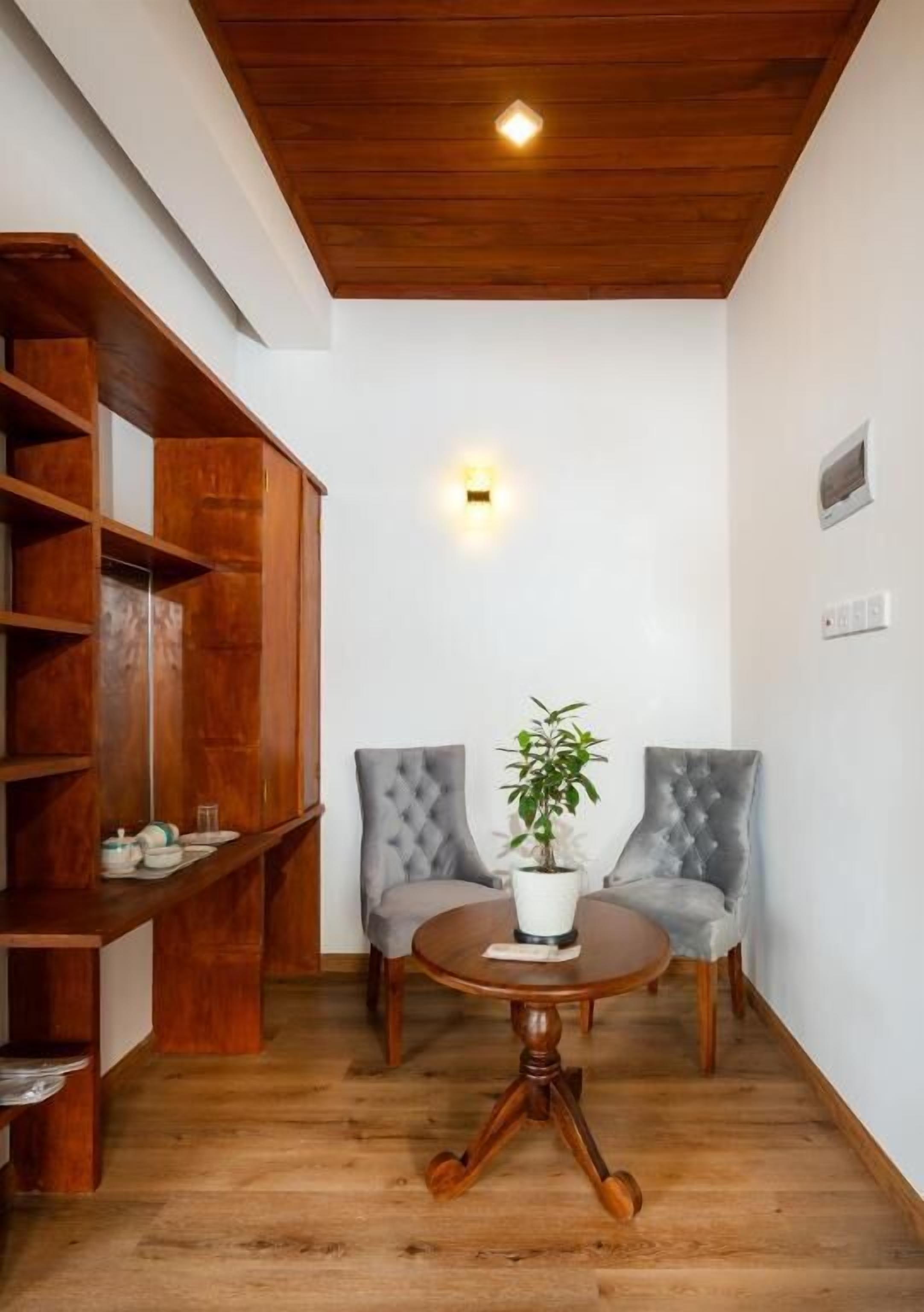 Family Room, Balcony | Interior