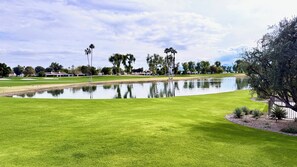 Golf - Grande Vista Villa: 3 bed/3 bath Luxury Living; Stunning Lake & Mountain Views | a Greenday property (Rancho Mirage)
