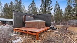 Bañera de hidromasaje al aire libre