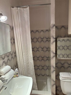 Hair dryer - Studio Héliopolis L 13 with parking space - 2 people (AGDE)