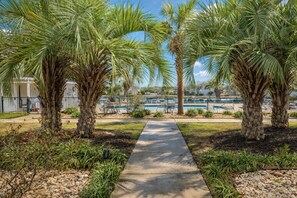 Property grounds - Fully Remodeled 3BR for 8! South Bay East Unit H (Myrtle Beach)