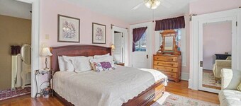 Lavender N Lace  @ The Manheim Manor BnB