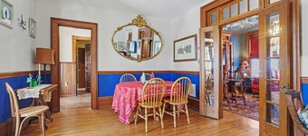 Pretty N Plaid  @ The Manheim Manor BnB