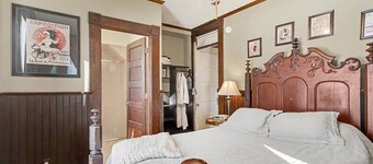 Sunsets N Streams  @ The Manheim Manor BnB