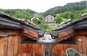 Property grounds - Chalet 'La Licorne' with Balcony and Wi-Fi (Les Belleville)