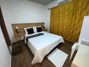 Deluxe Double Room | Desk, laptop workspace
