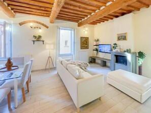 Deluxe Apartment | Living area - Michelangelo Heart of Tuscany (Peccioli)
