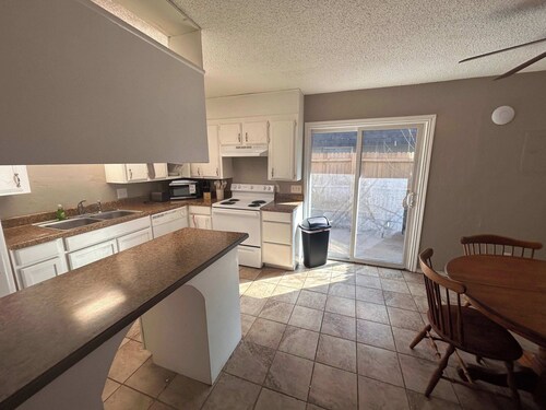 Near Fort Sill Cozy 2-Bedroom Townhouse