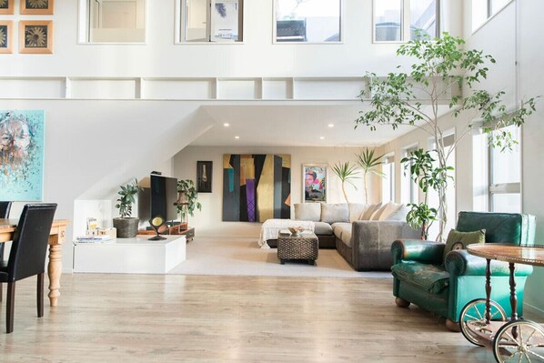 Interior - Stylish Art Loft with Spa & Soaring Ceilings (Christchurch)