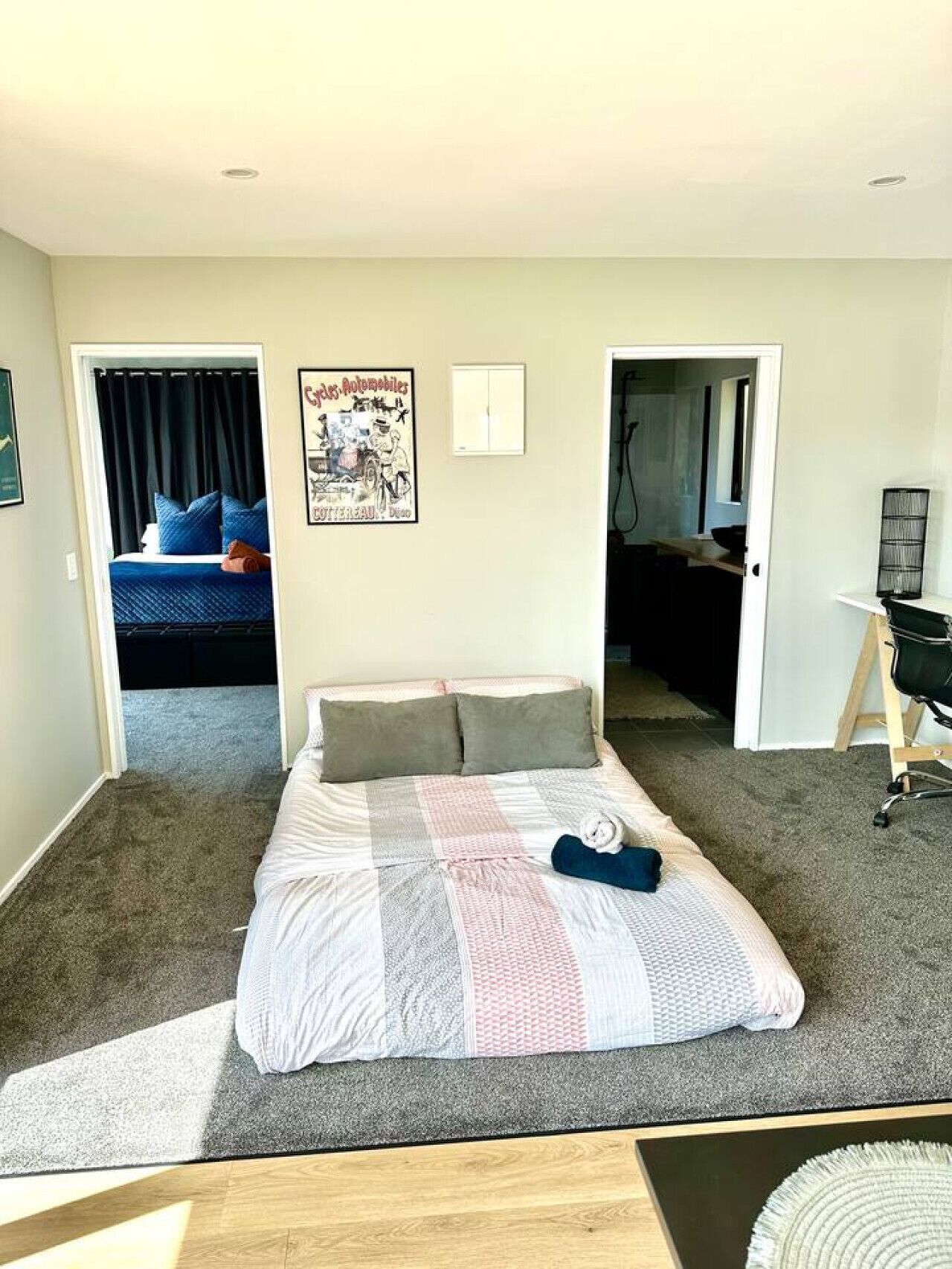 Desk, iron/ironing board, travel cot, WiFi