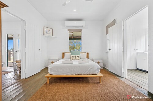 Kennedy Cottage - 8 Kennedy Street, Zilzie