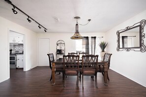 Dining - Dreamy Dwelling on Matador w/ Gameroom (Amarillo)