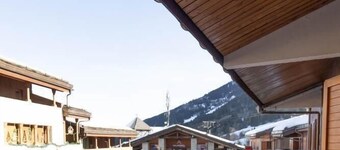 In the heart of Valmorel's pedestrian street, this gîte is ideally located for enjoying the resort to the full.