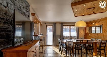 In the heart of Valmorel's pedestrian street, this gîte is ideally located for enjoying the resort to the full.