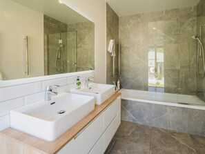 Shower, towels