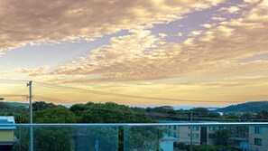 Property grounds - Sea Sage 4 BDR Home - Beautifully coastal retreat offers space (Fingal Bay)