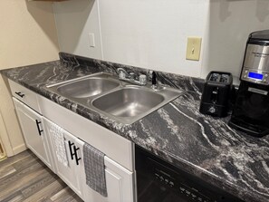 Private kitchen - Sugar Creek’s Finest (Sugar Creek)