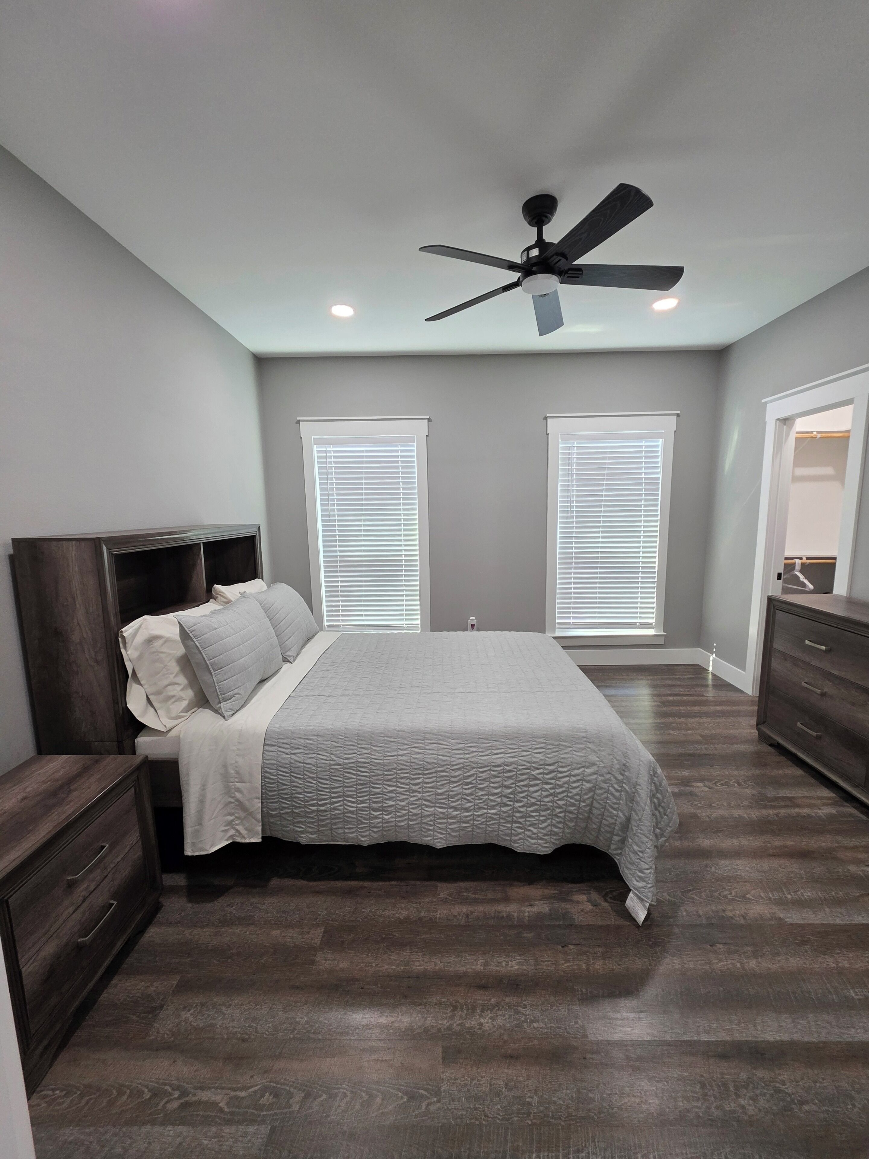 3 camere, ferro/asse da stiro, Wi-Fi gratuito, lenzuola