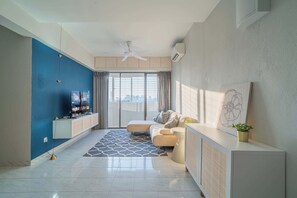 Interior - Stylish 3BR Stay Near Gurney Drive, Free Parking (George Town)