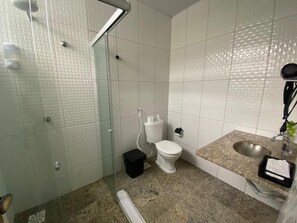 Bathroom - Casa Miriti Hostel  (Belém)