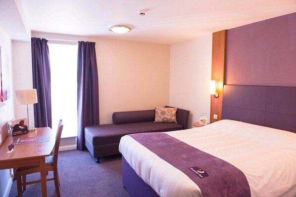 Room - Premier Inn Newcastle Hotel (Gateshead)