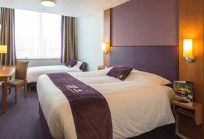 Room - Premier Inn Newcastle Hotel (Gateshead)