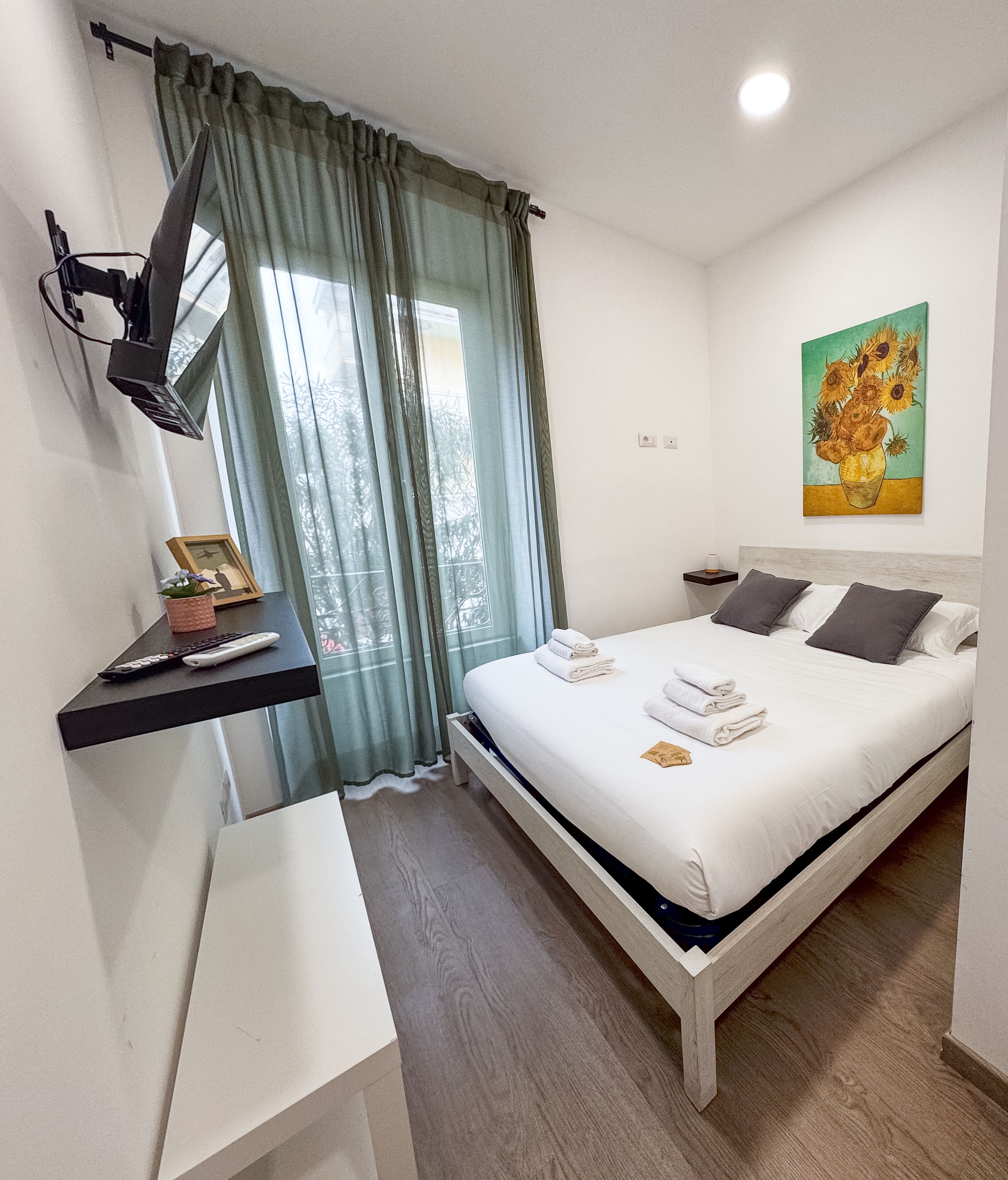 Double Room, Private Bathroom, Courtyard View