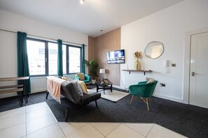 House - Spacious 2 bed apt Near Media City and Old Trafford (Salford)