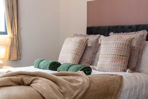 House - Spacious 2 bed apt Near Media City and Old Trafford (Salford)