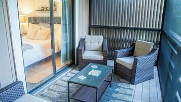 2 bedrooms, iron/ironing board, travel crib, free WiFi