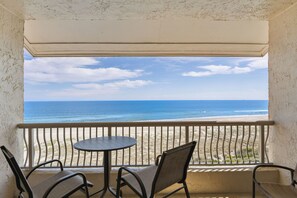 Property grounds - Sandcastles Suite: Ocean Views Stretching for Miles! (Amelia Island)