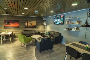 Living area - Hotel Kittila (Kittila)