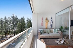 Property grounds - Ambassador - Unit 19 (2B/2B) (Gold Coast)