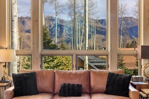 Interior - Luxurious 5-bedroom house in Mountain Village ideal for your getaway, any season (Mountain Village)
