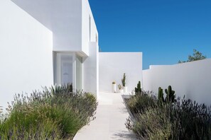 Property grounds - Villa Anemos, Luxury Villa with Panoramic Views (Oia)