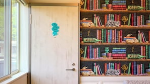 Interior - Sparky's House / House II (Naoshima)