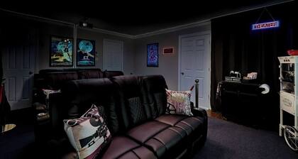 Arcade • Theater • Gym • Office • Sleeps 15
