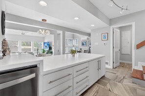 Interior - PRIVATE OASIS W/ POOL • SLEEPS 16 • PET FRIENDLY! (Port Aransas)