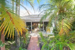 Terrace/patio - Unit 3 Sandhurst Apartments Noosaville (Noosa)