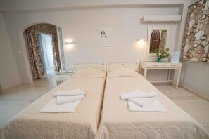 Room - Pallada Apartment (Agios Vasileios)