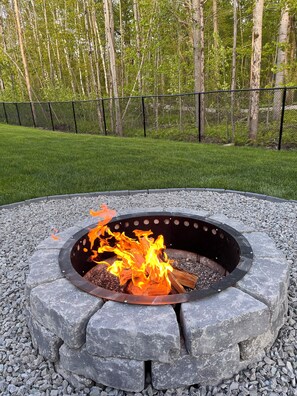 Property grounds - Welcome to Severn Woodland your spacious retreat in Severn Ontario (Severn)