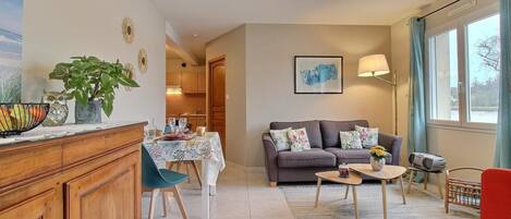 電視、書籍、音響