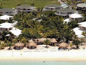 Beach - Paradise Beach Hotel (Roatan)