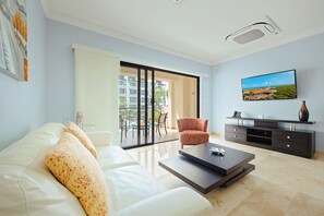 Smart TV - 1BR1BA Condo w/Pool & Resort Amenities @ PalmBeach (Noord)