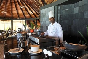 Dining - Komandoo Island Resort & Spa - Adults Only (Komandoo)