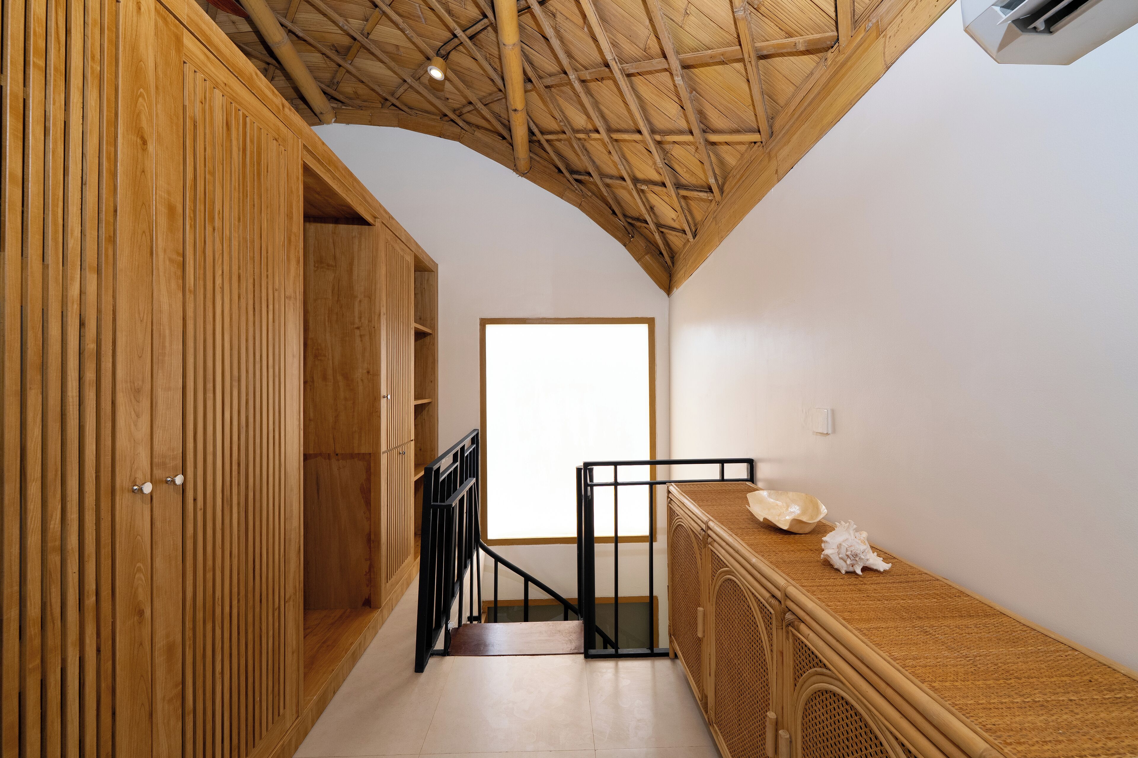 标准别墅, 泳池景观 | 住宿内部