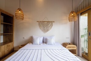 標準別墅, 泳池景觀 | 客房內保險箱、遮光布/窗簾、熨斗/熨衣板、免費無線上網