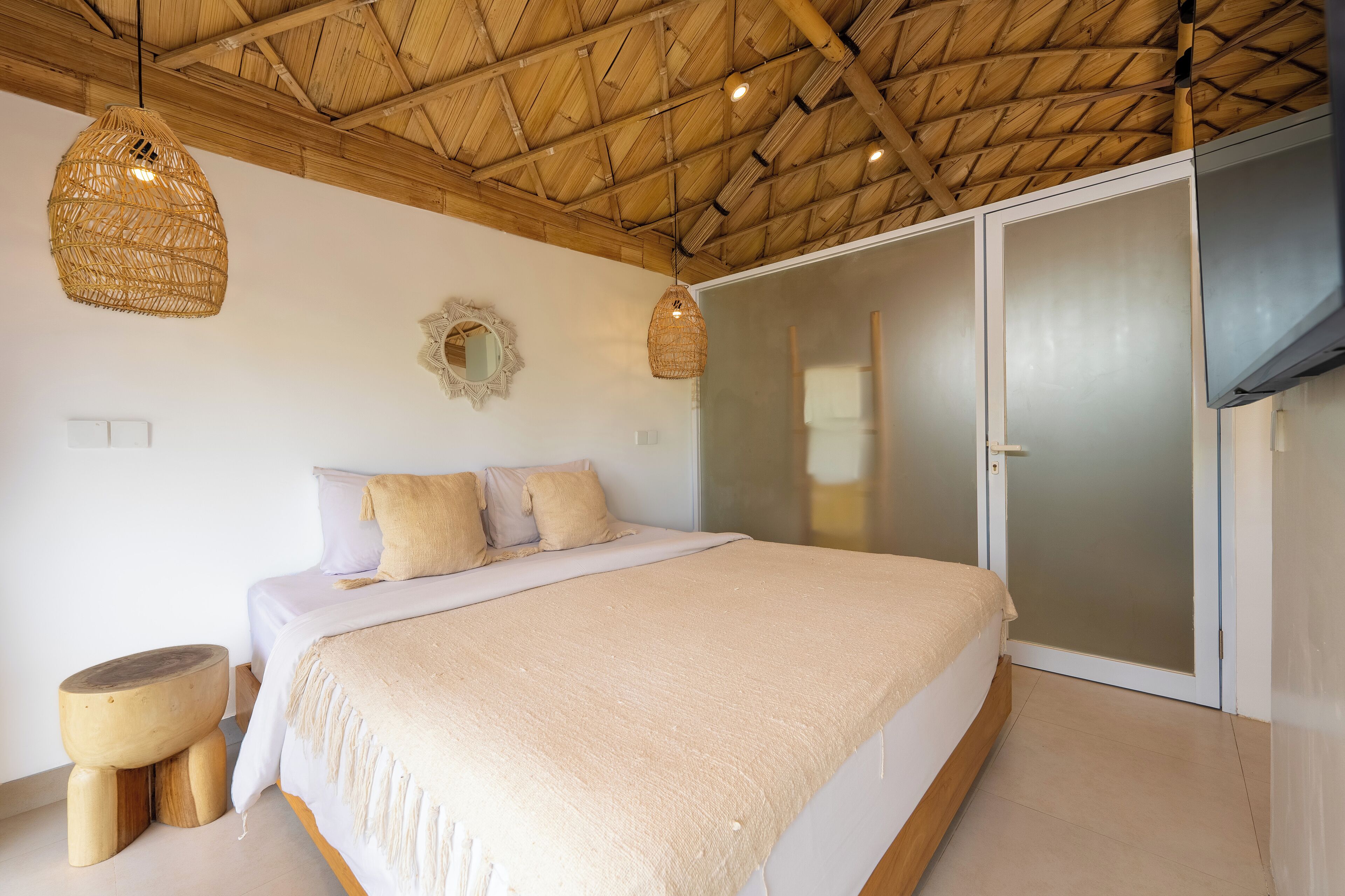 Caja de seguridad en la habitación y cortinas blackout 