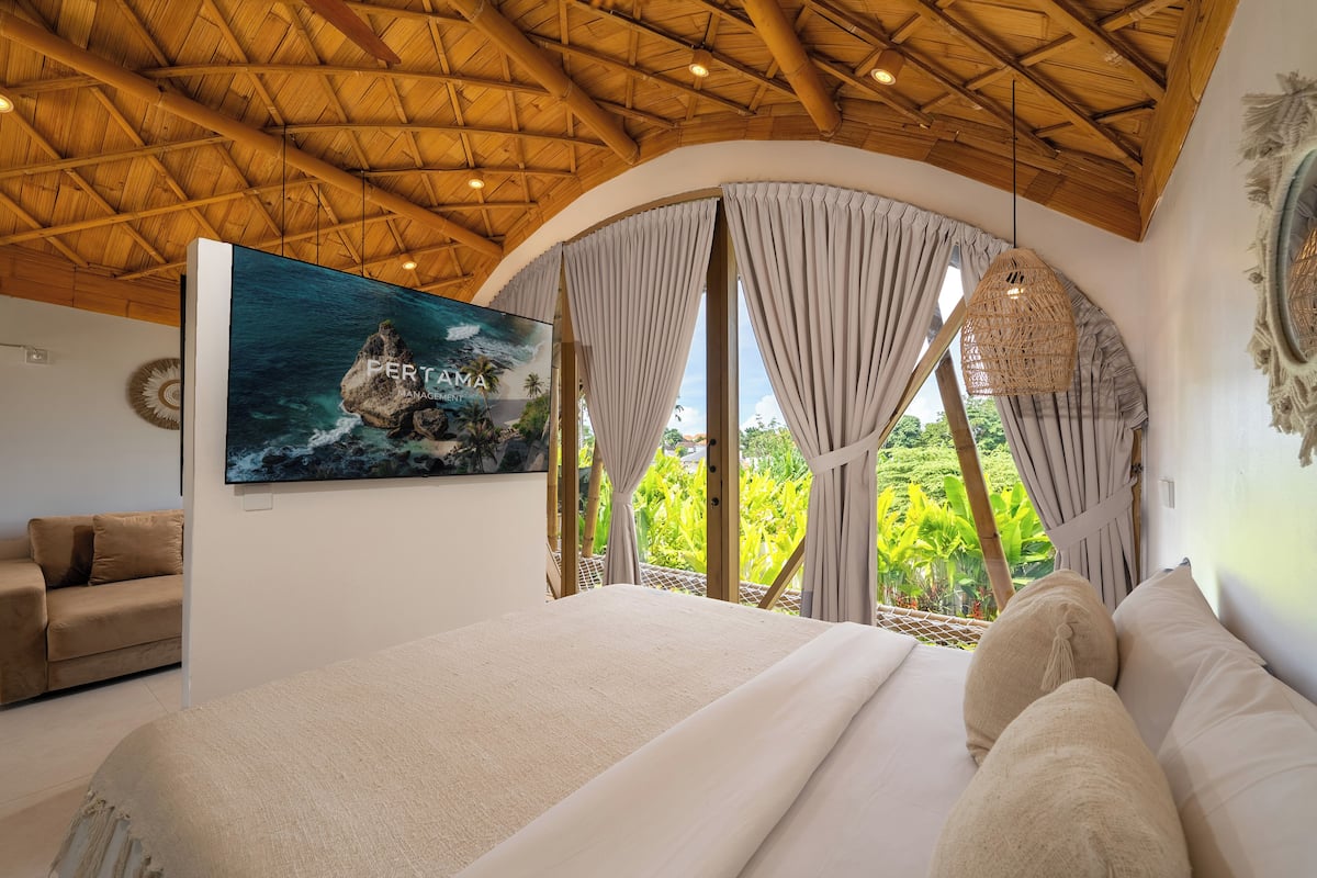 Standard Villa, Pool View | In-room safe, blackout curtains, iron/ironing board, free WiFi