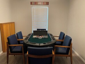 Interior - Cozy 4-bedroom home with spacious loft, pool, & game room in Litchfield Park (Litchfield Park)